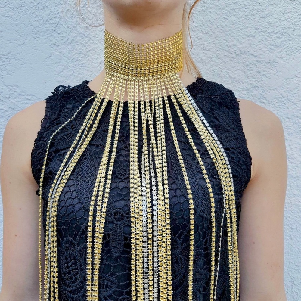 Elegant Gold Choker Necklace